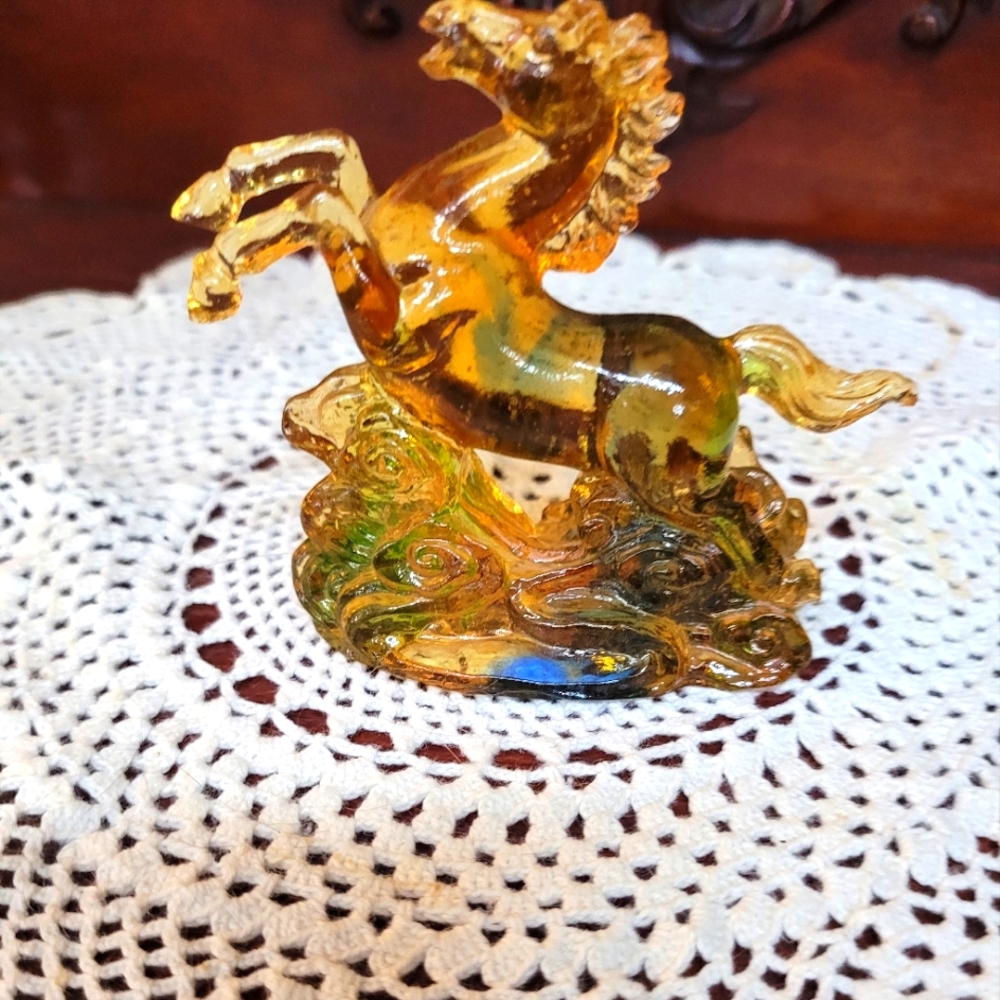 Liulu crystal Zodiac horse figurine